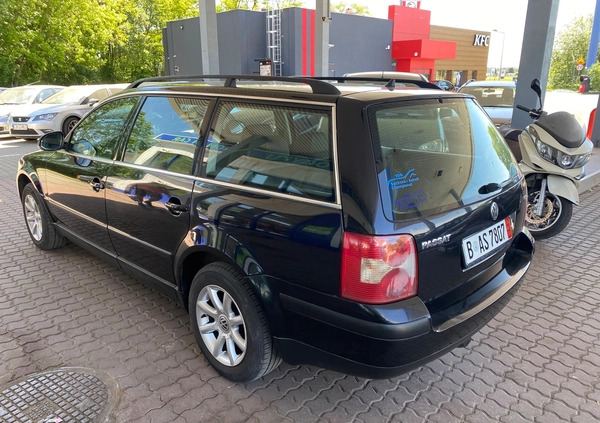 Volkswagen Passat cena 10999 przebieg: 299500, rok produkcji 2004 z Resko małe 277